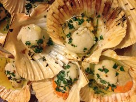An entree for the Easter Day: Scallops Venetian Style